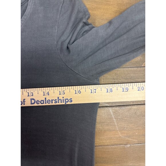 American Eagle Soft & Sexy Gray Bell Sleeve V-Neck Top S - Picture 6 of 6